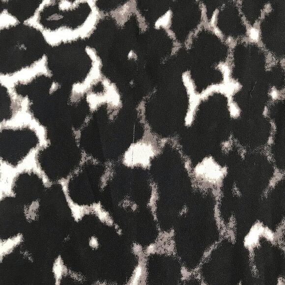 Loft Leopard Print Top Womens Medium V Neck Faux Leather Trim Long Sleeve - Picture 11 of 11